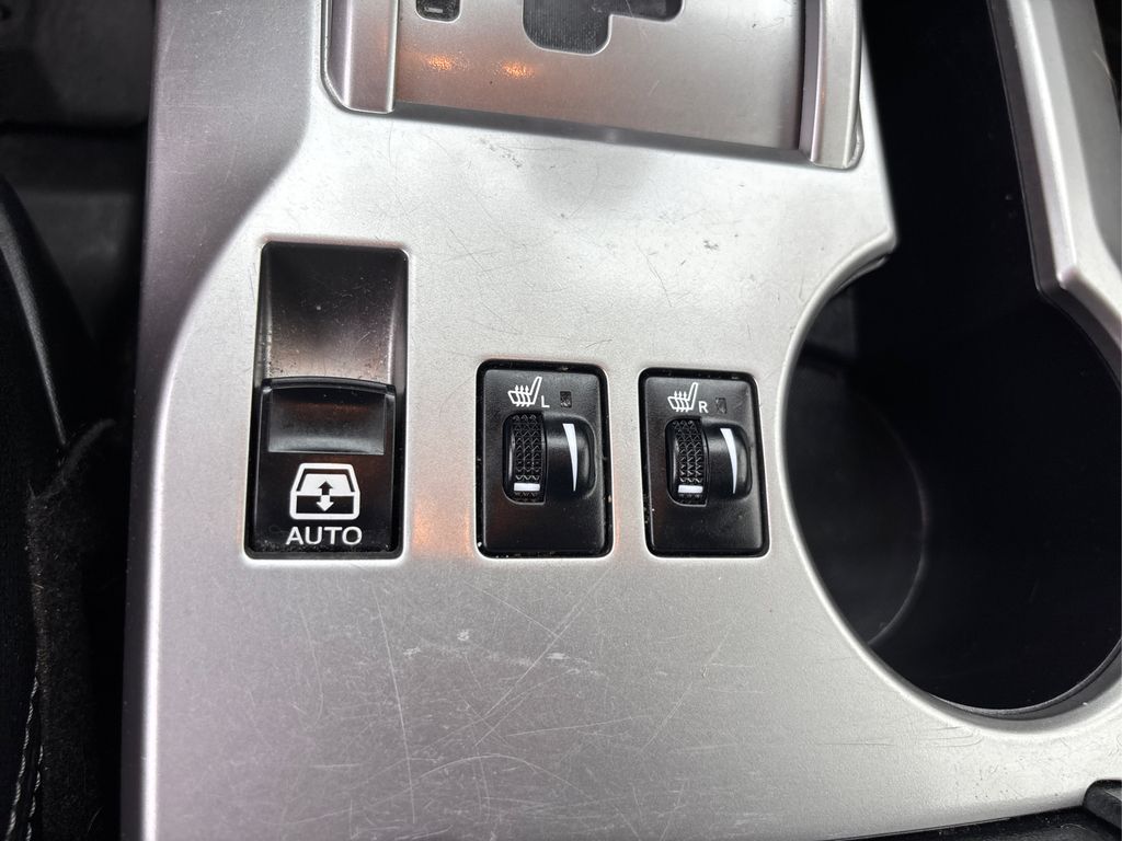 2016 Toyota 4Runner SR5 Premium photo 30