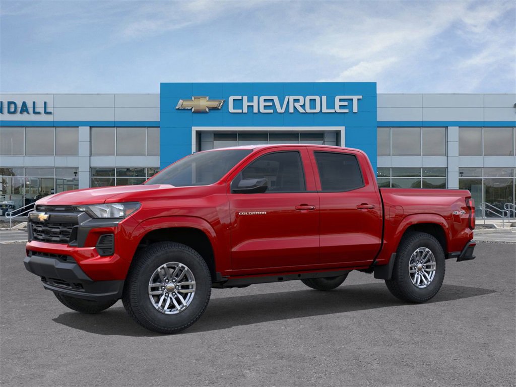 2025 Chevrolet Colorado Work Truck LT photo 2