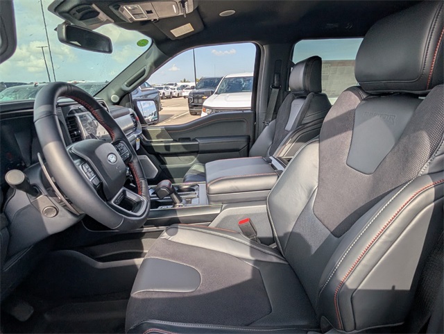 2025 Ford F-150 Raptor photo 6