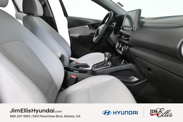 2023 Hyundai Kona SEL photo 18