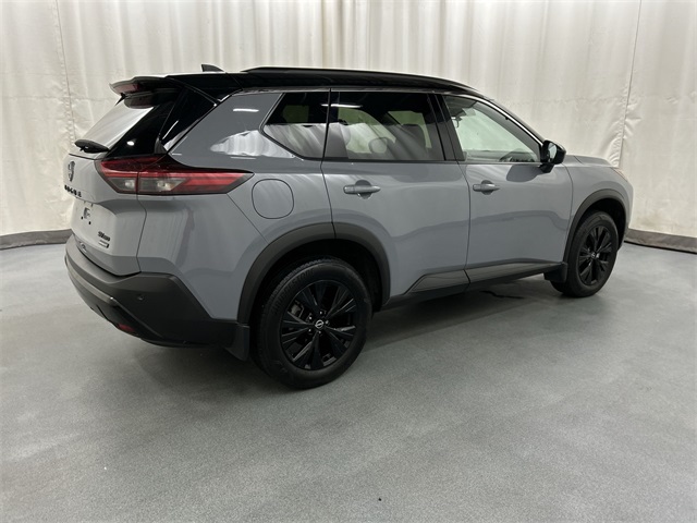 2023 Nissan Rogue SV photo 4