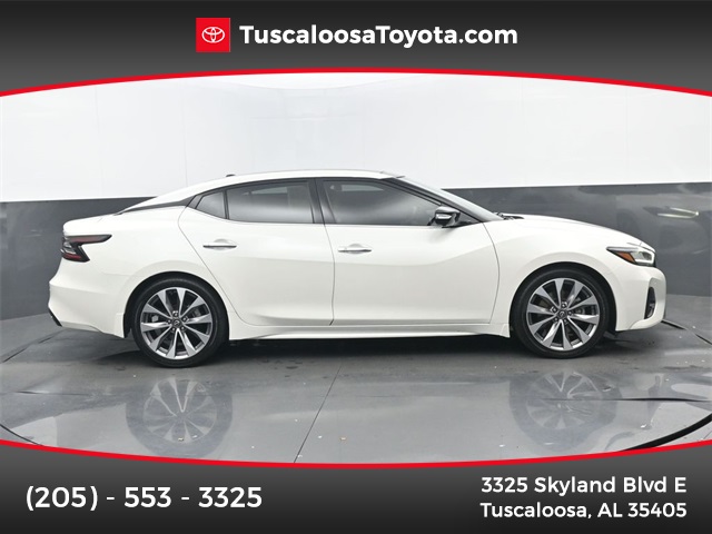2023 Nissan Maxima Platinum's photo