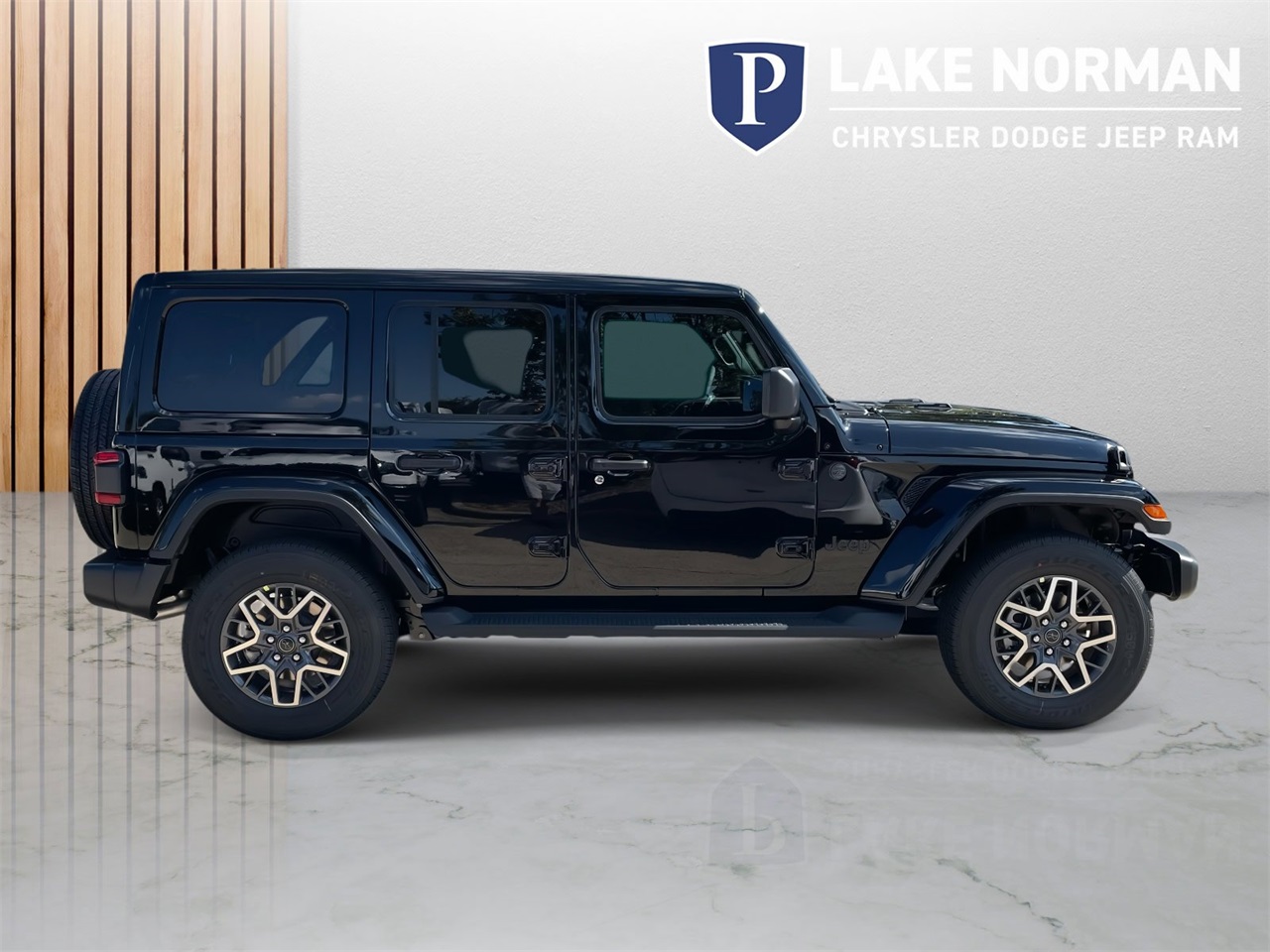2025 Jeep Wrangler Sahara photo 9