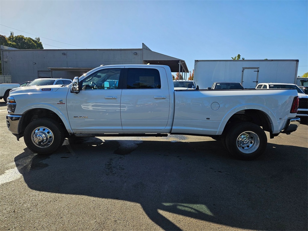 2026 Ram 3500 Limited Longhorn photo 4