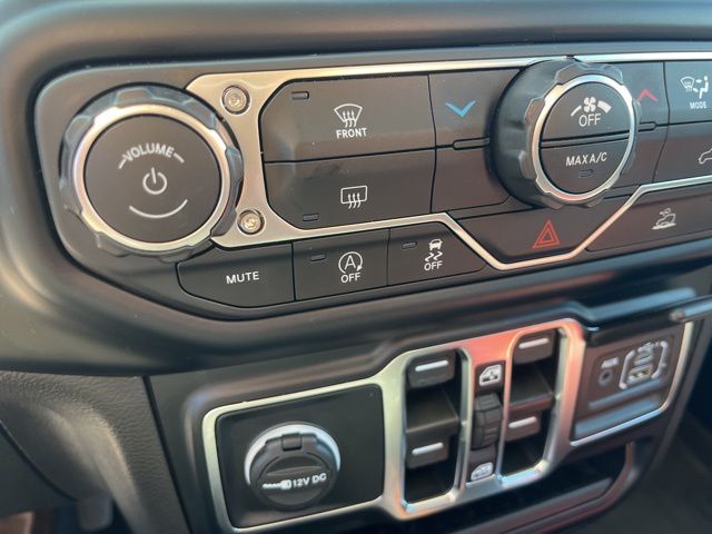 2023 Jeep Gladiator Sport photo 17