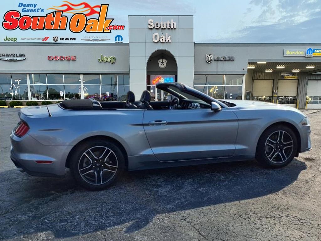2023 Ford Mustang EcoBoost Premium photo 2