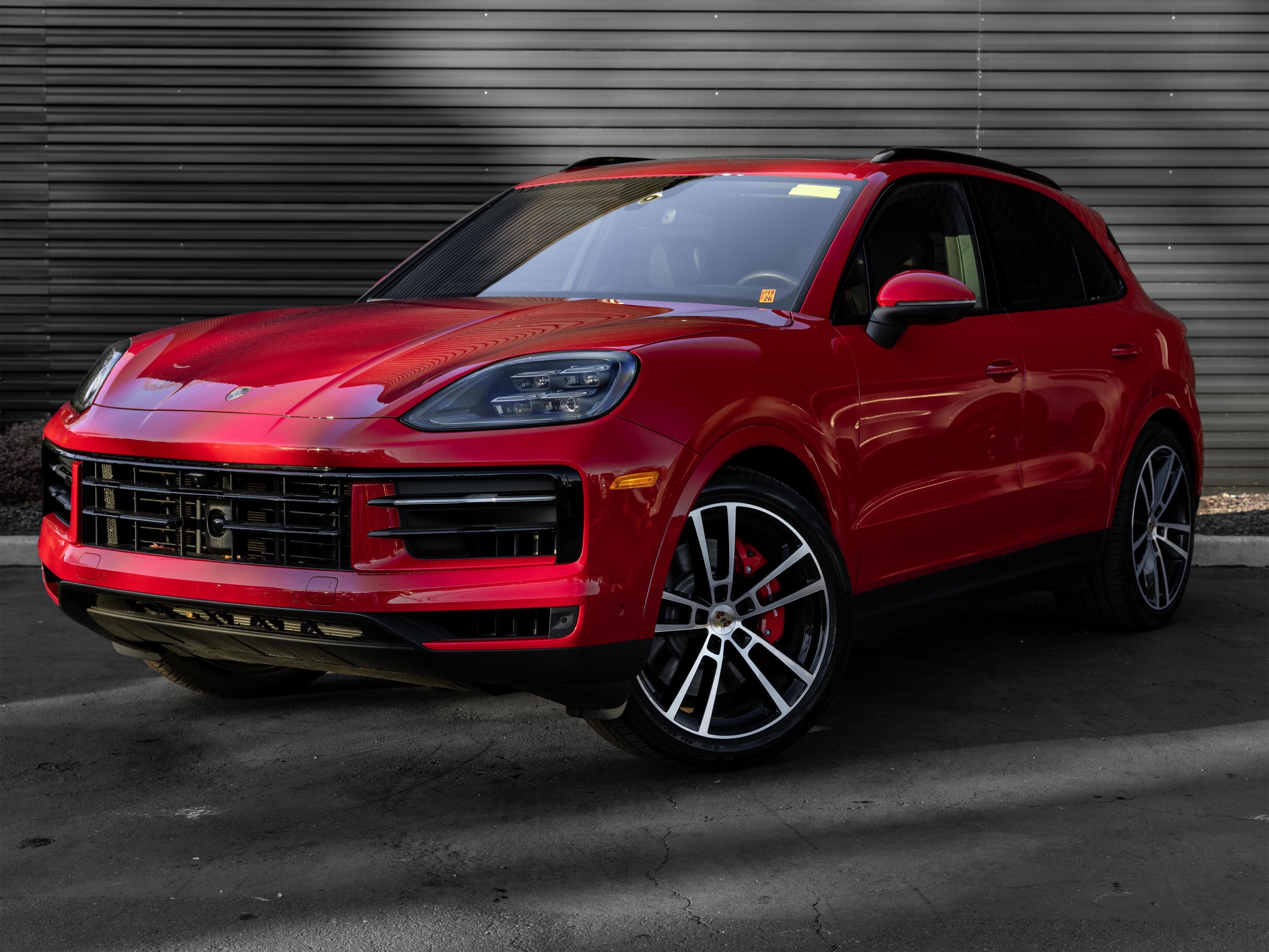 2025 Porsche Cayenne S's photo