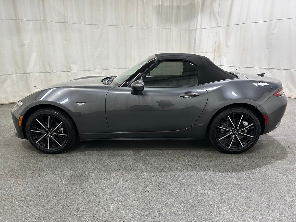 2024 Mazda MX-5 Miata Miata Grand Touring photo 4