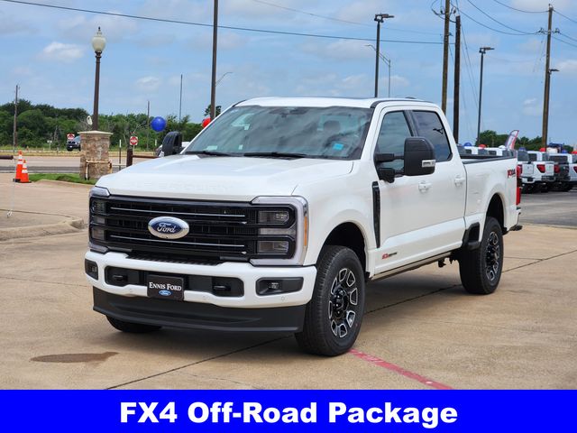 2025 Ford F-250 Platinum photo 4