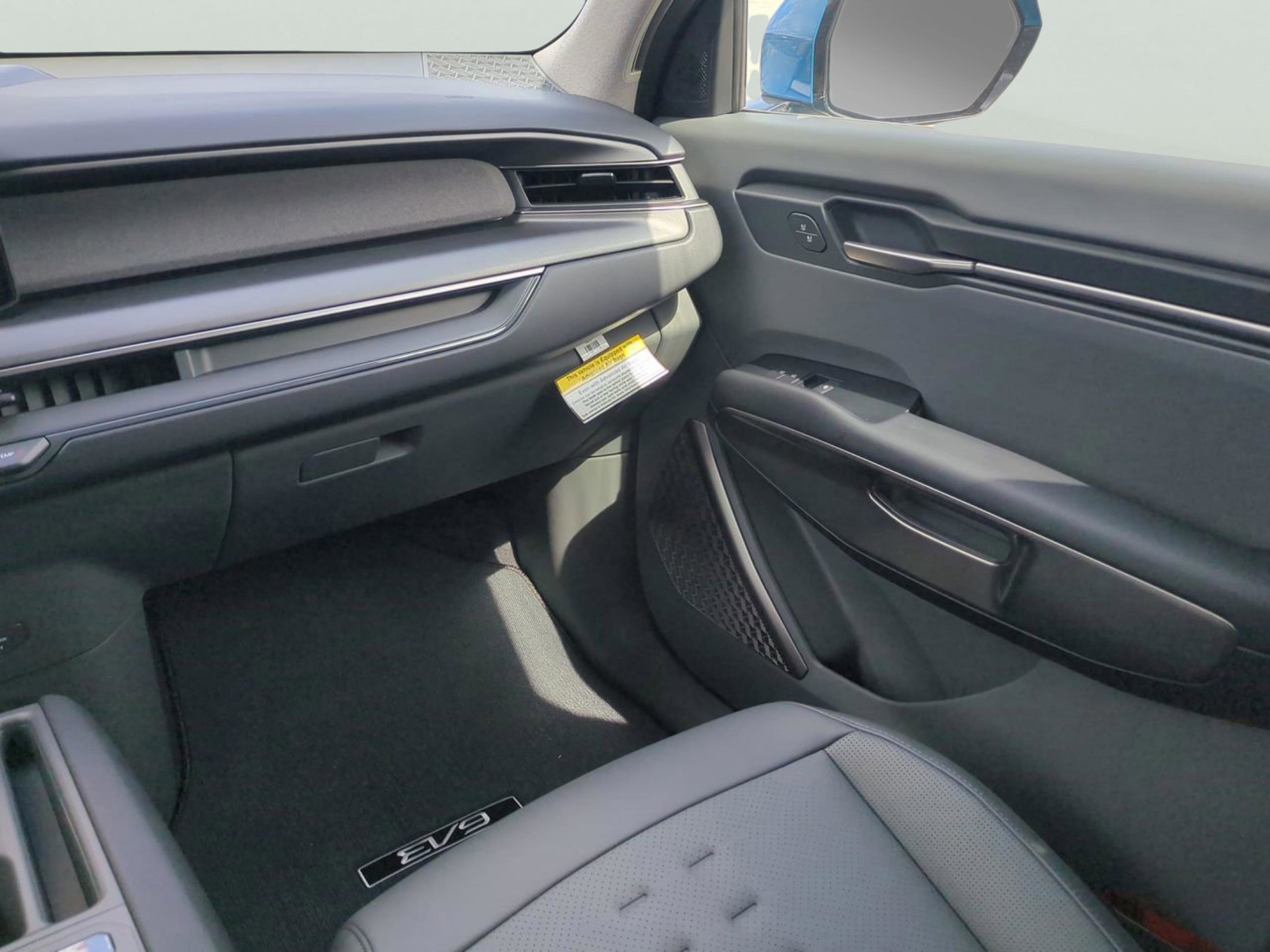 2026 Kia EV9 Wind photo 17