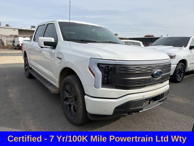 2023 Ford F-150 Lightning Lariat's photo
