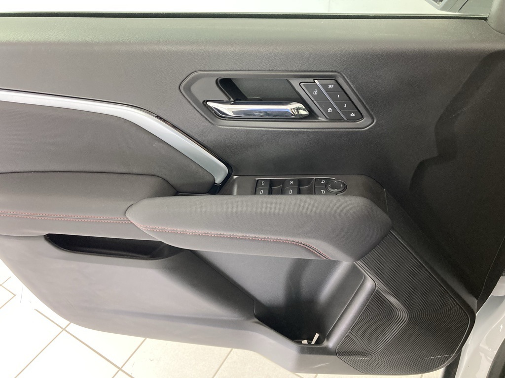 2026 Chevrolet Colorado Z71 photo 8