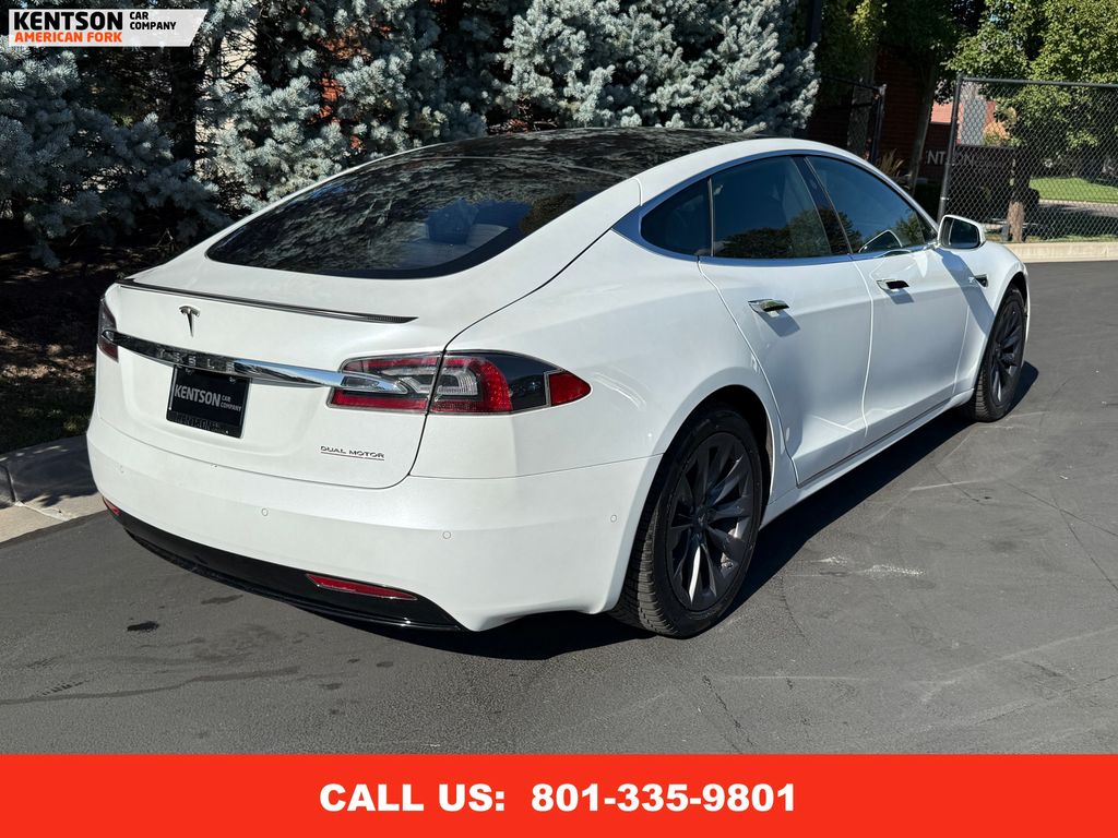 2020 Tesla Model S Performance photo 8