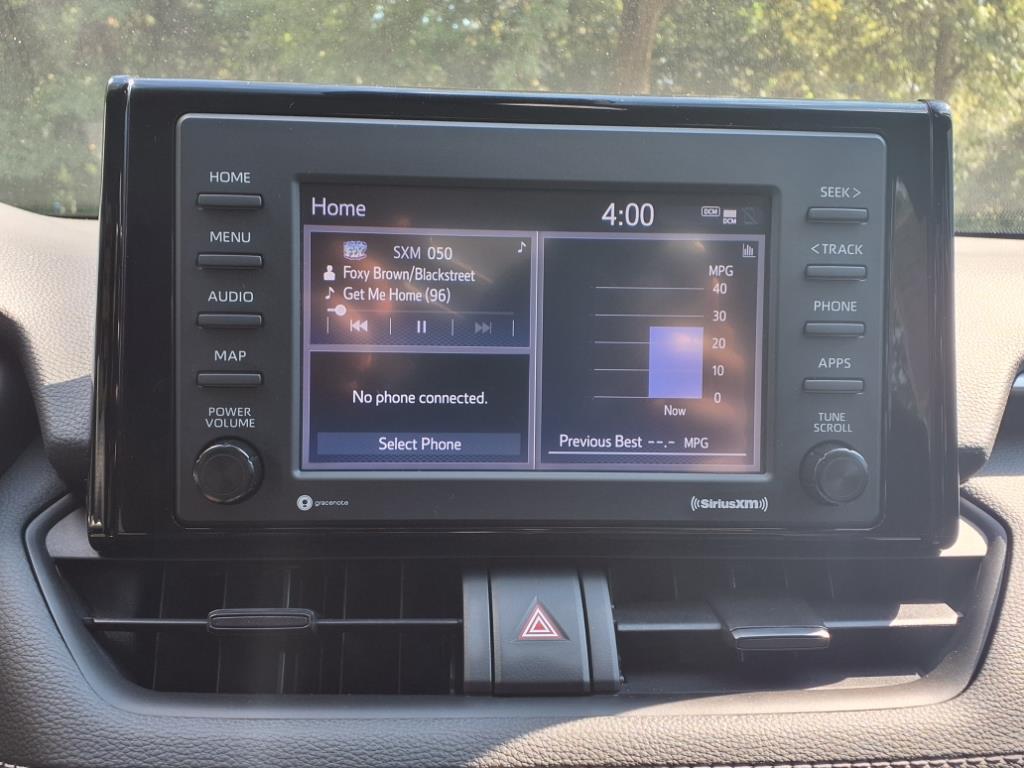 2022 Toyota RAV4 XLE photo 14