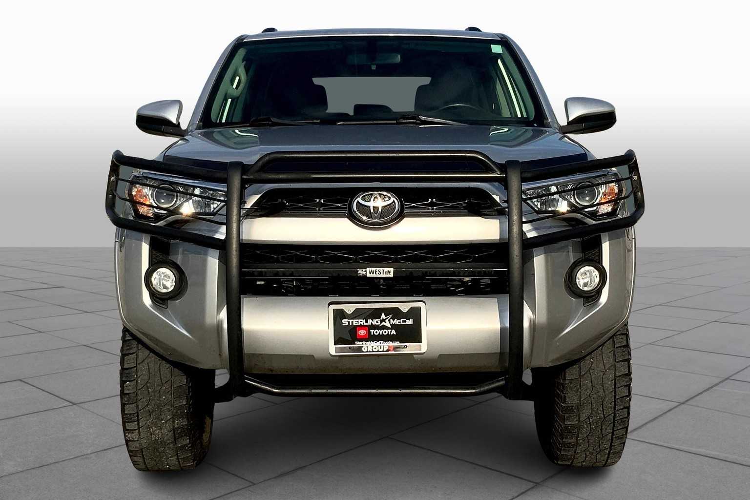 2019 Toyota 4Runner SR5 Premium photo 2