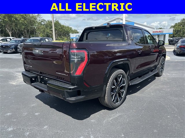 2025 Gmc Sierra EV Denali photo 4