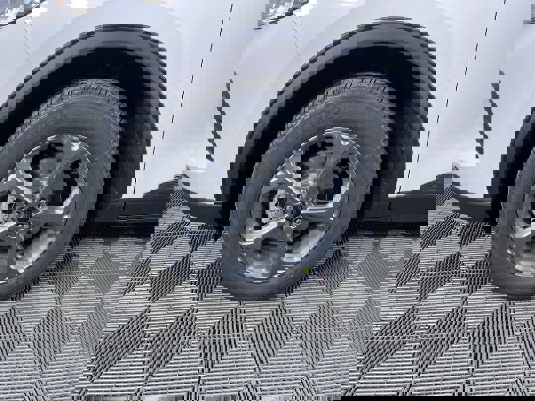 2026 Ford Escape ST-Line Select photo 25
