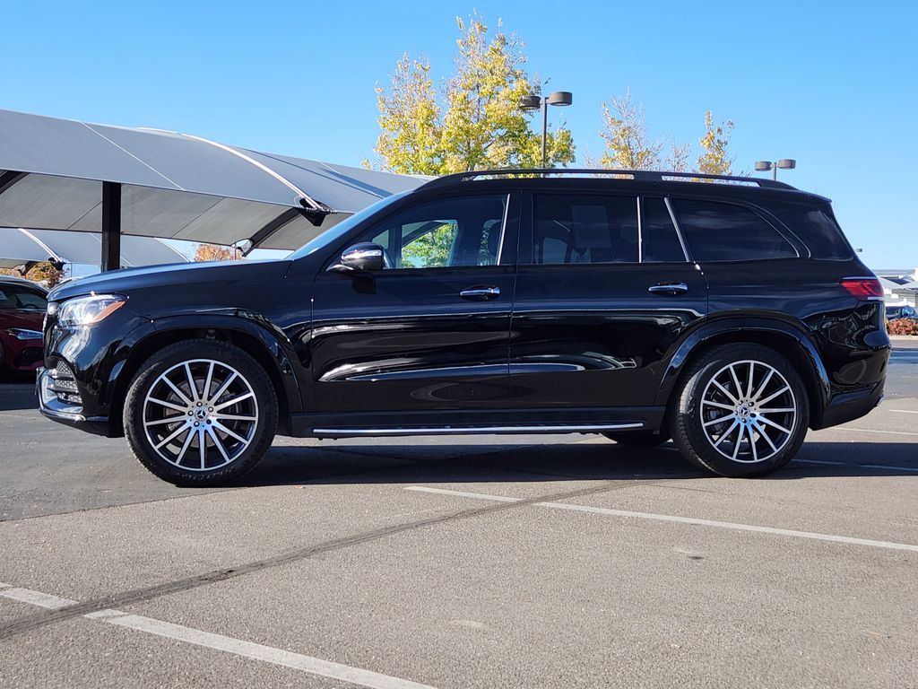 2022 Mercedes Benz GLS 450 4MATIC photo 2