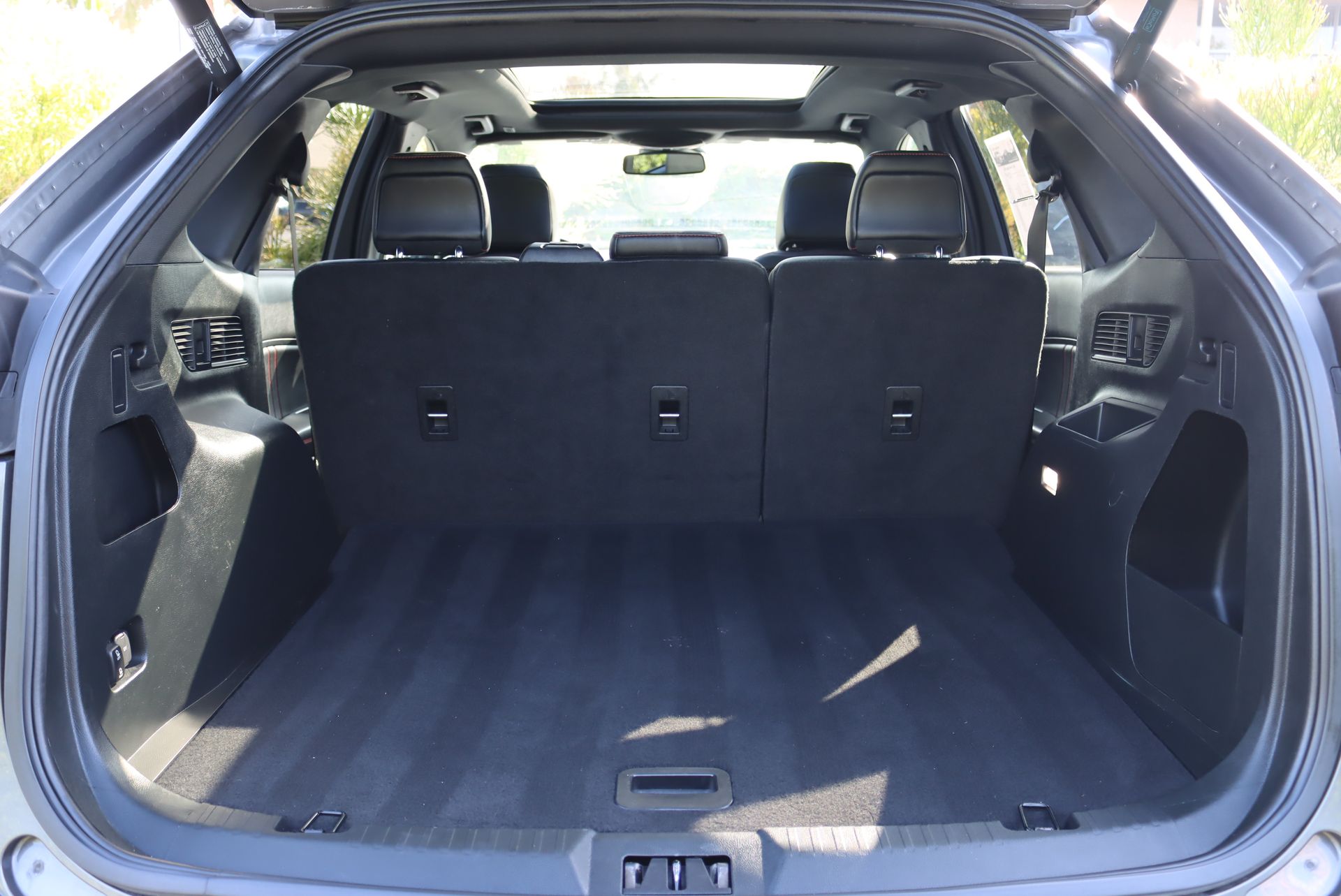 2022 Ford Edge ST photo 20
