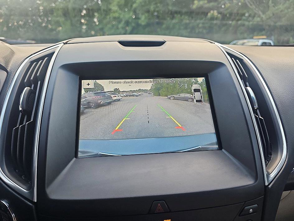 2017 Ford Edge Titanium photo 24
