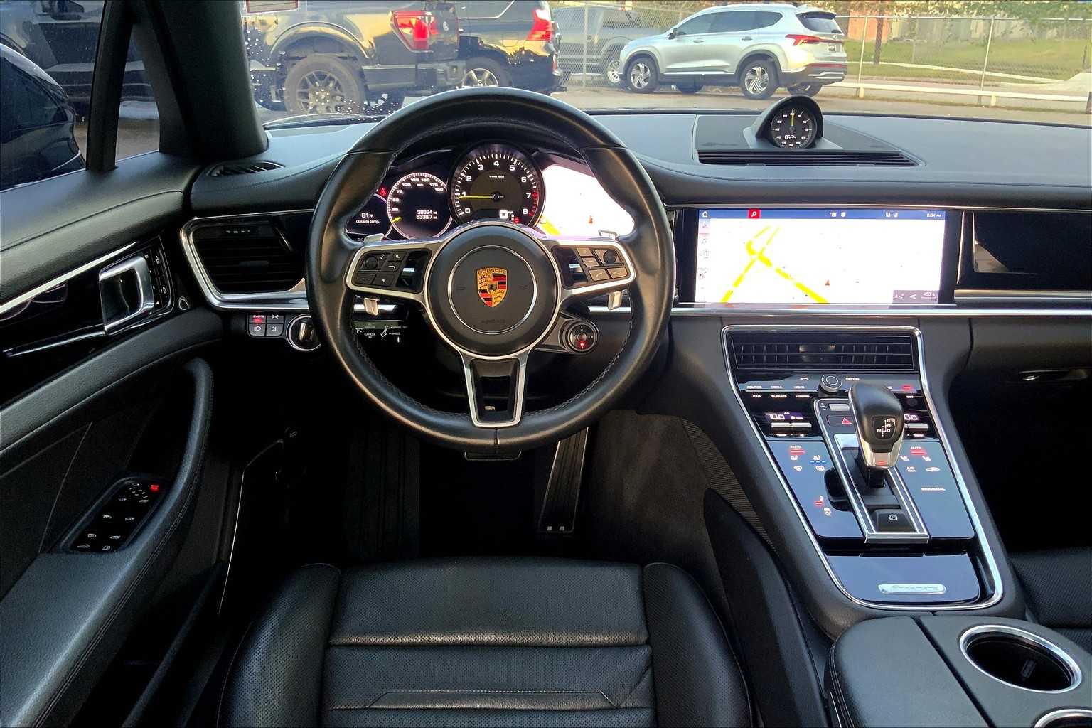 2020 Porsche Panamera 4 E-Hybrid photo 5
