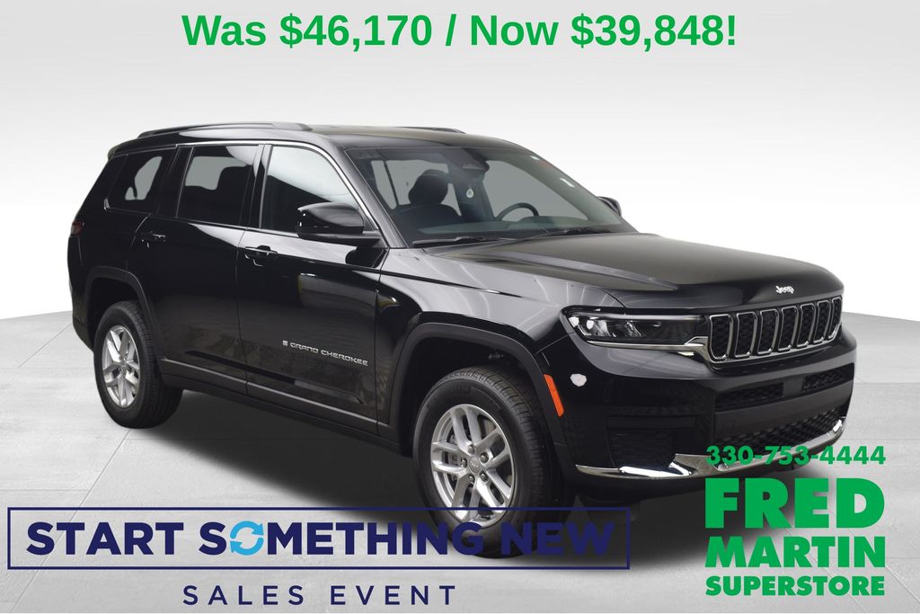 2025 Jeep Grand Cherokee L Laredo's photo