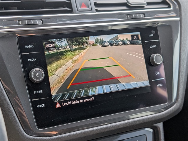 2022 Volkswagen Tiguan SE photo 18