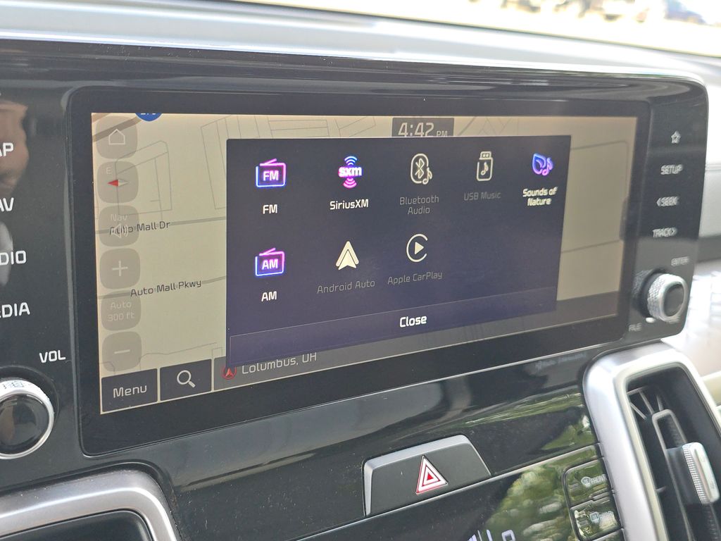 2022 Kia Sorento Hybrid S photo 23