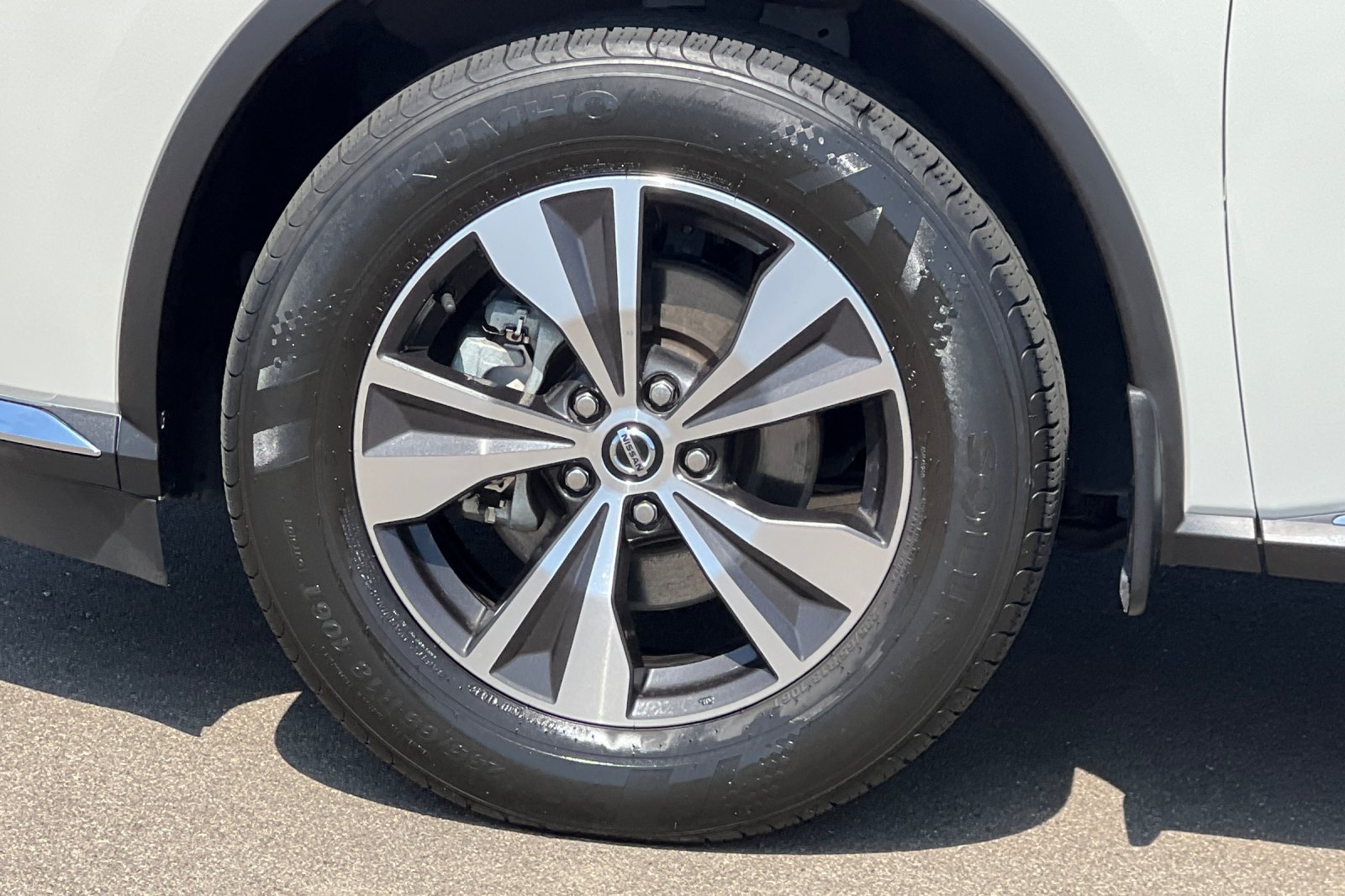 2020 Nissan Murano S photo 21