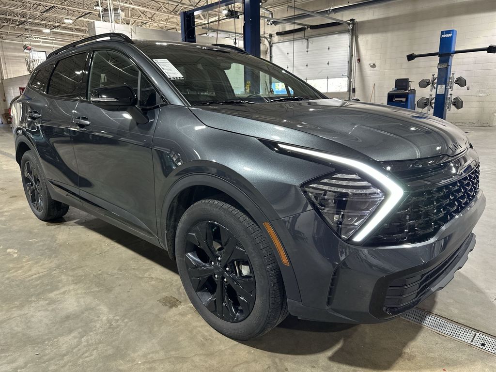 2025 Kia Sportage X-Line photo 2