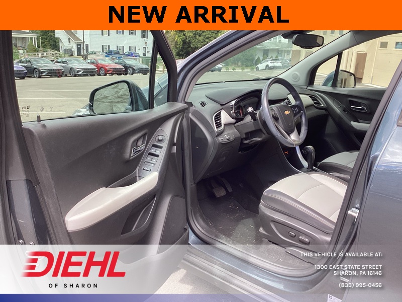 2022 Chevrolet Trax LT photo 9