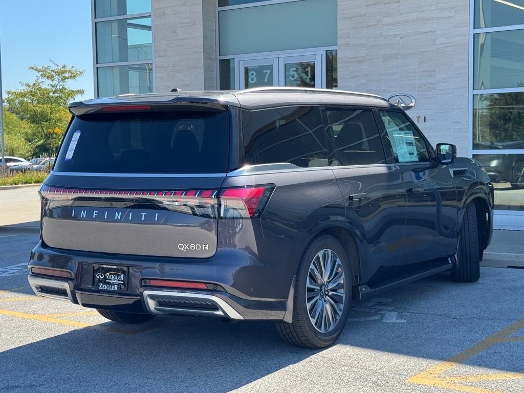 2026 Infiniti QX80 Luxe photo 3
