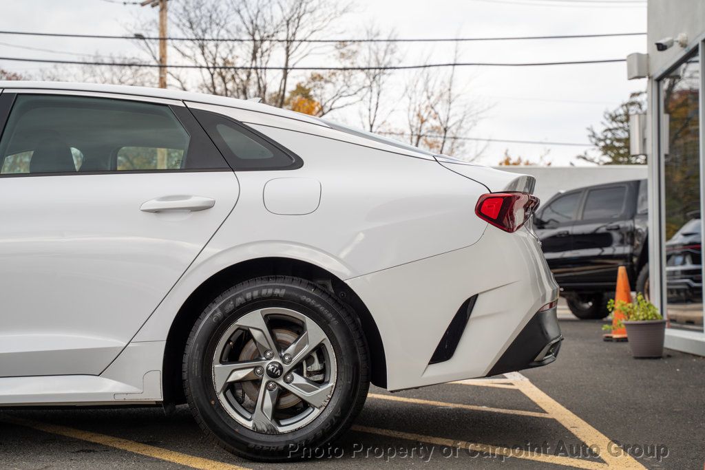 2021 Kia K5 LXS photo 4