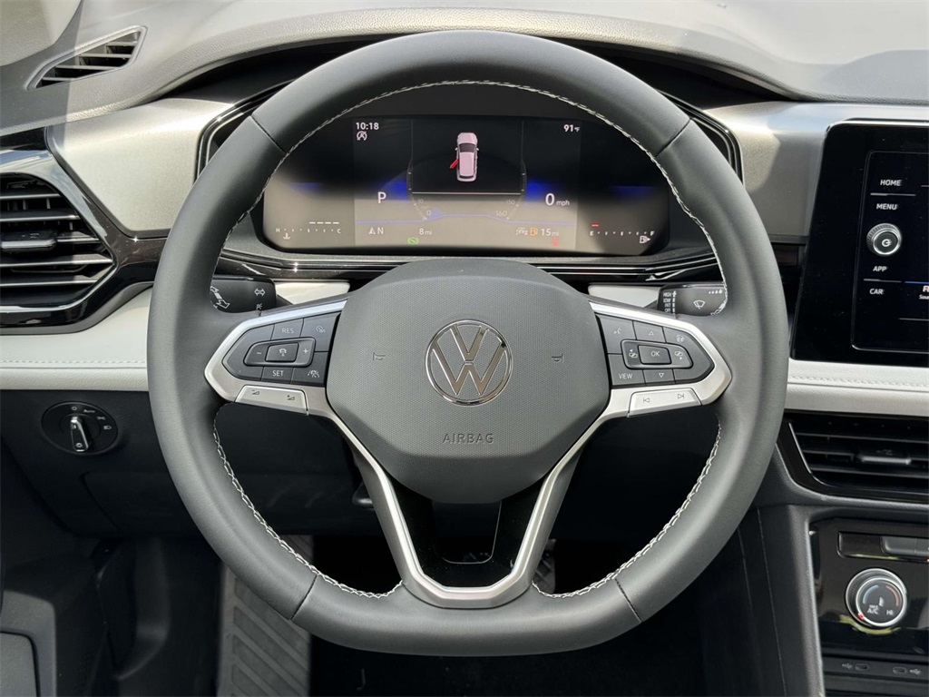2025 Volkswagen Taos S photo 17