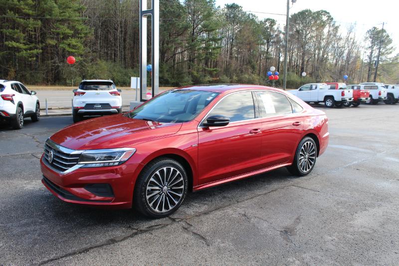 2022 Volkswagen Passat 2.0T Limited photo 2