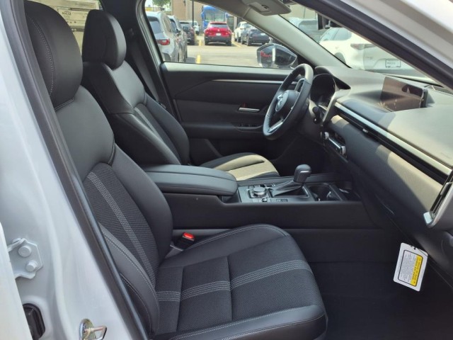 2025 Mazda CX-50 Preferred photo 25