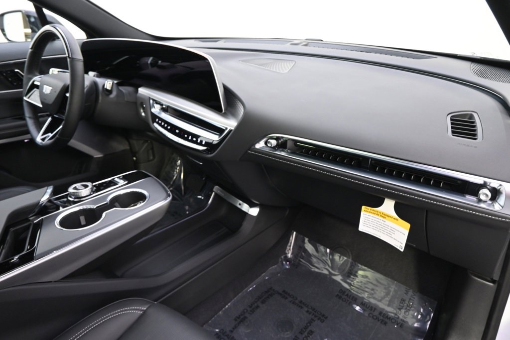 2025 Cadillac Lyriq Sport photo 15