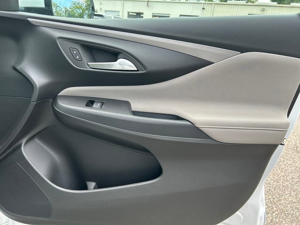 2025 Buick Envista Avenir photo 23