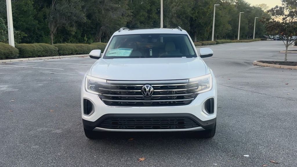 2026 Volkswagen Atlas SE Technology photo 3