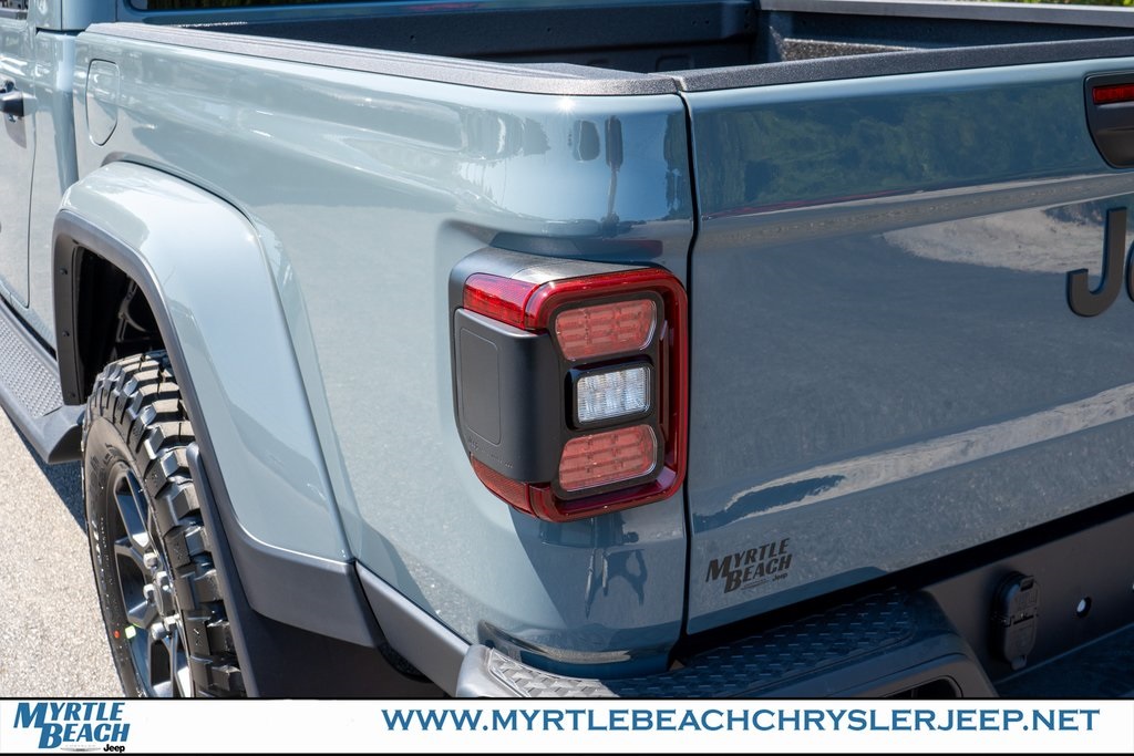 2025 Jeep Gladiator Sport photo 11