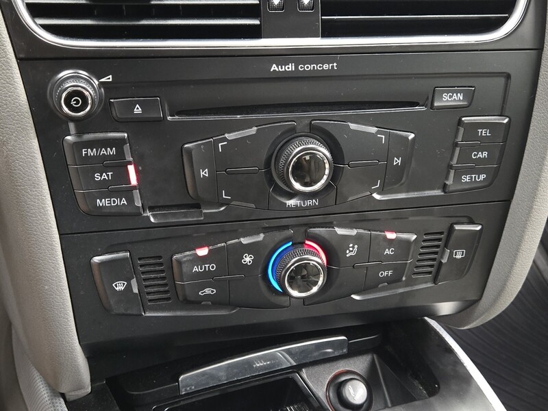 2012 Audi A4 2.0T Premium photo 14