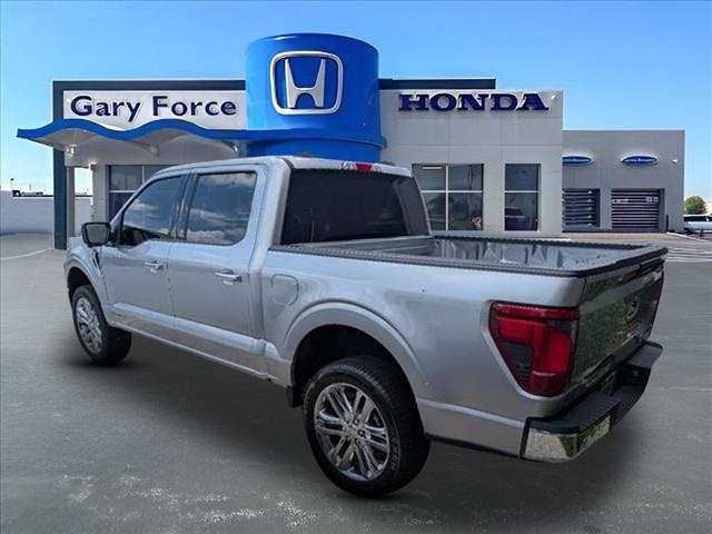 2024 Ford F-150 XLT photo 3
