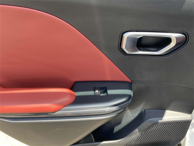 2025 Kia K4 GT-Line Turbo photo 12