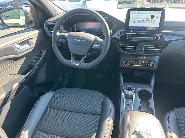 2025 Ford Escape ST-Line photo 11