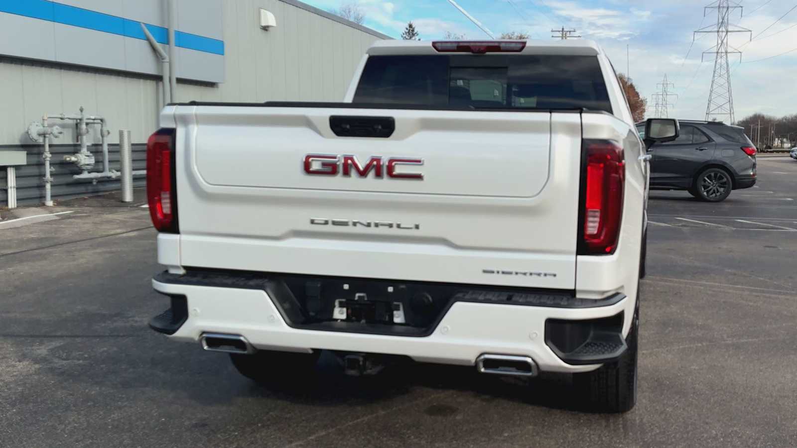 2024 Gmc Sierra 1500 Denali photo 2