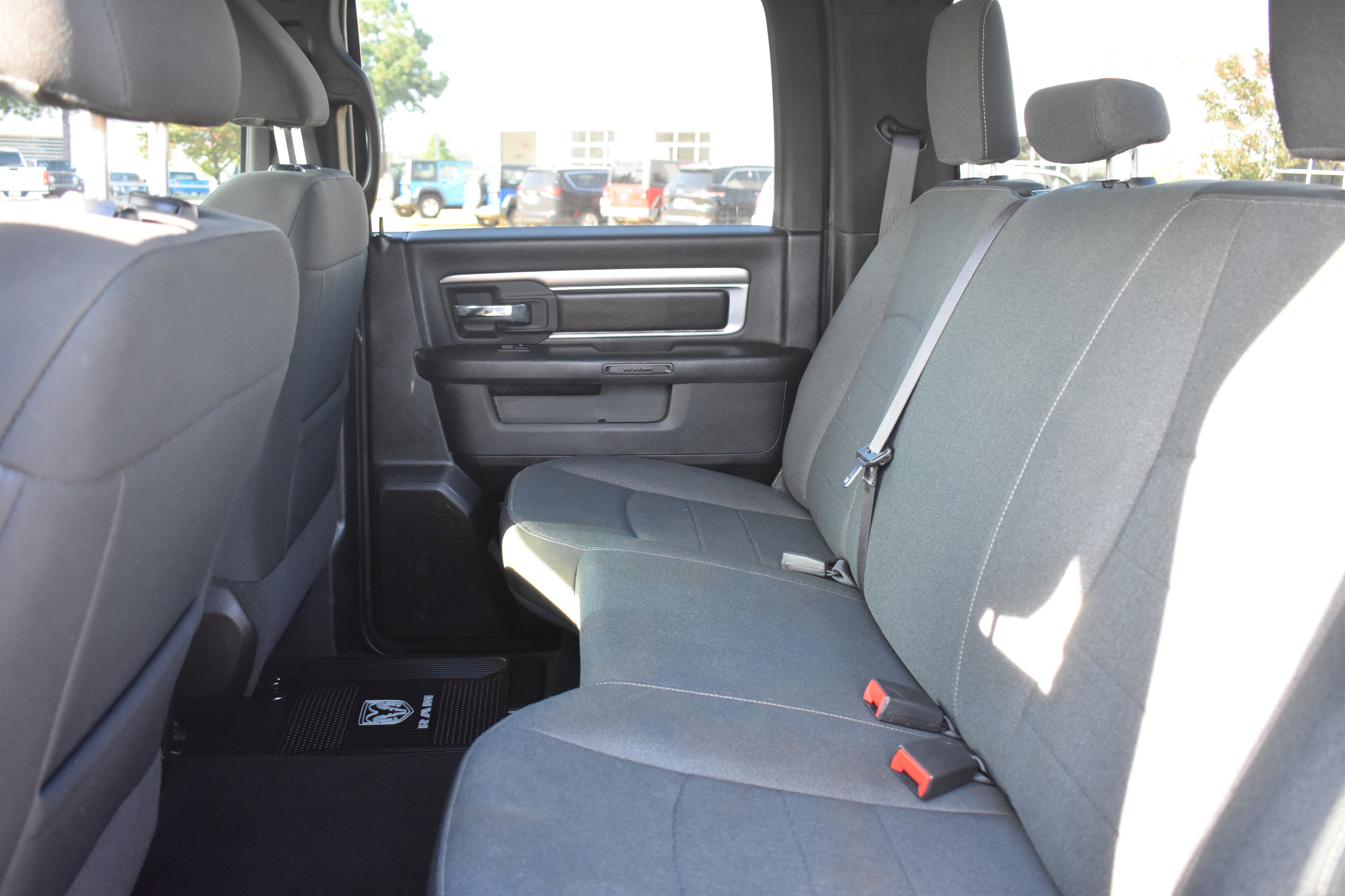 2021 Ram 1500 Classic Warlock photo 9