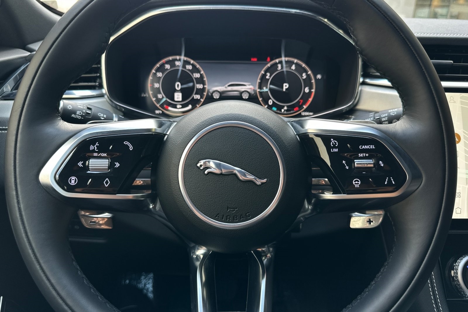 2025 Jaguar F-PACE P250 R-Dynamic S photo 25