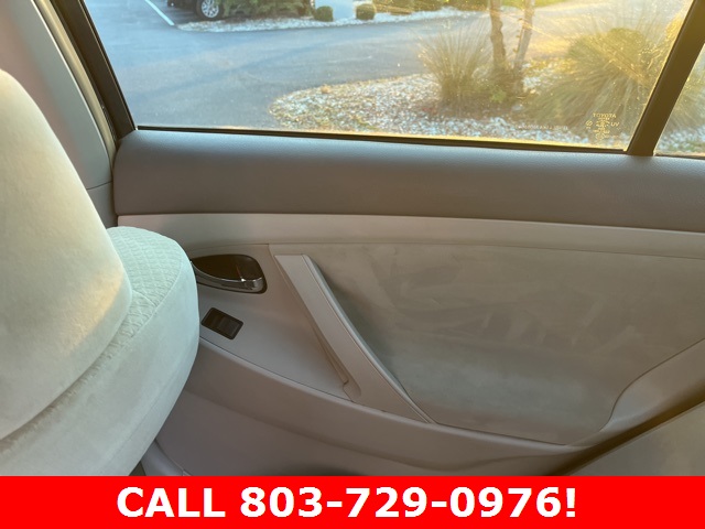 2007 Toyota Camry LE photo 14