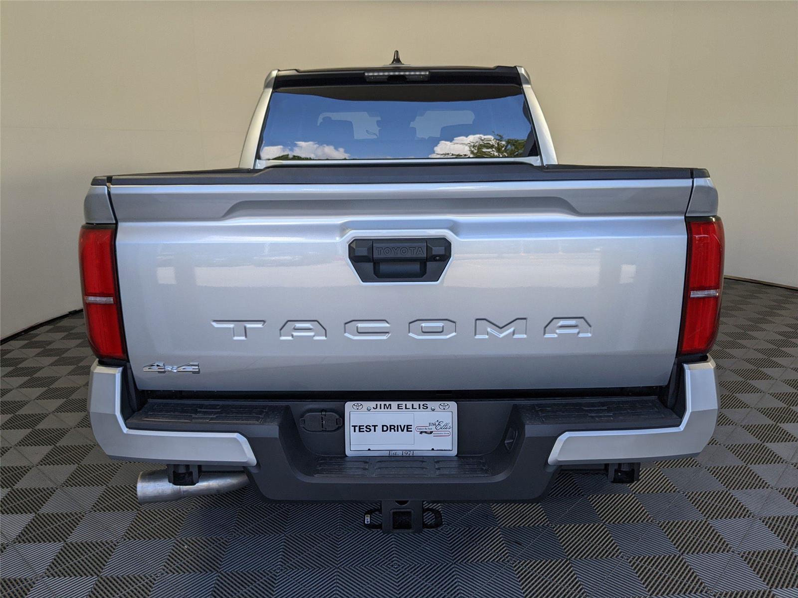 2025 Toyota Tacoma SR5 Double Cab photo 23