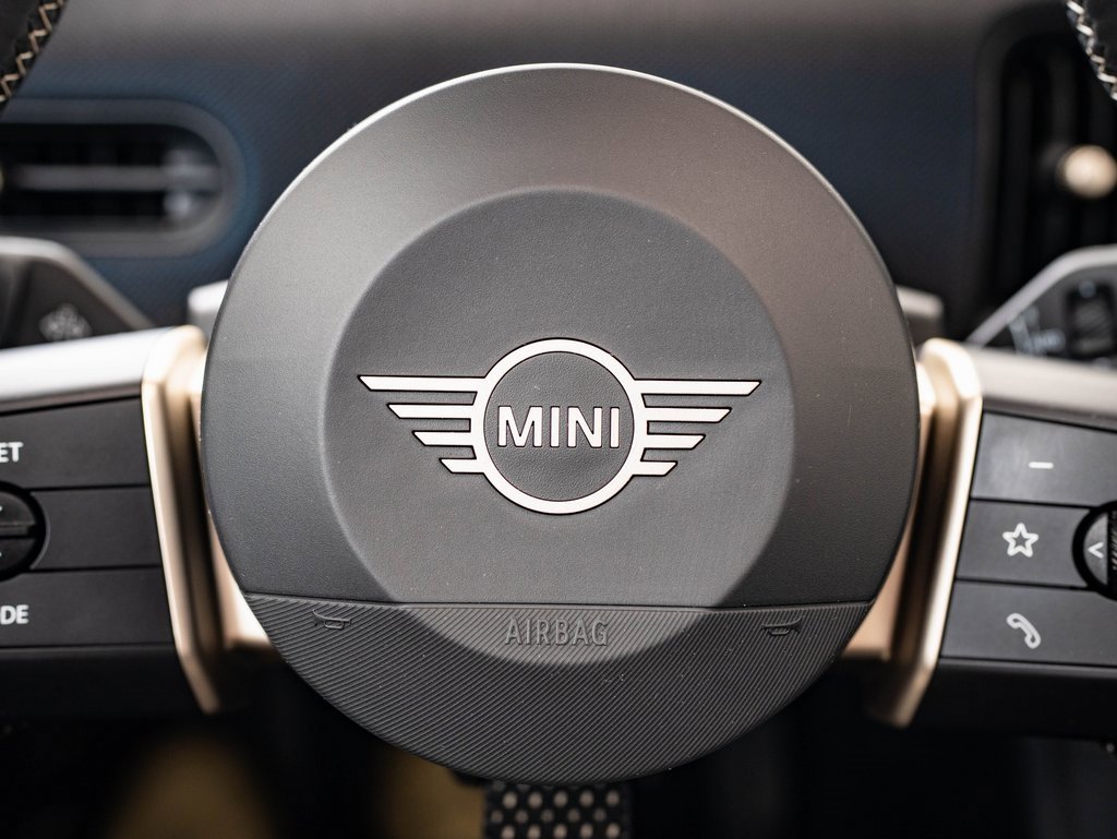 2025 Mini Cooper Hardtop S photo 24